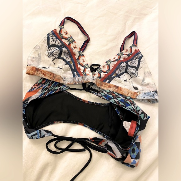 Clover Canyon bikini - Picture 3 of 3